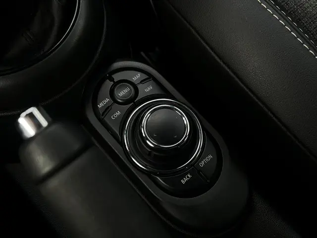 MINI Cooper 1.5 Business Edition 2021 Benzine 16