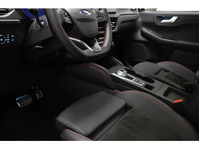 Ford Kuga 2.5 PHEV ST-Line X 2025 Hybride Benzine 32