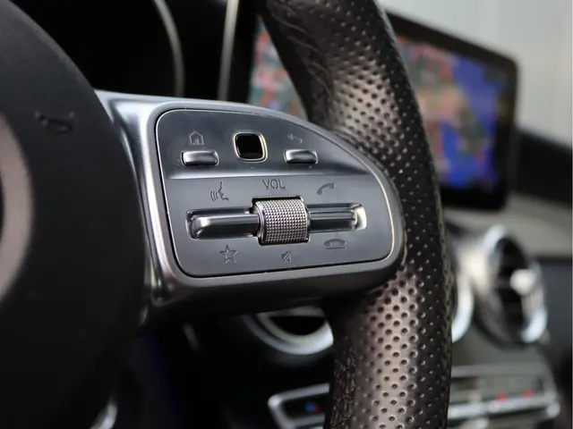 Mercedes-Benz C-Klasse 180 AMG-line 2019 Benzine 43