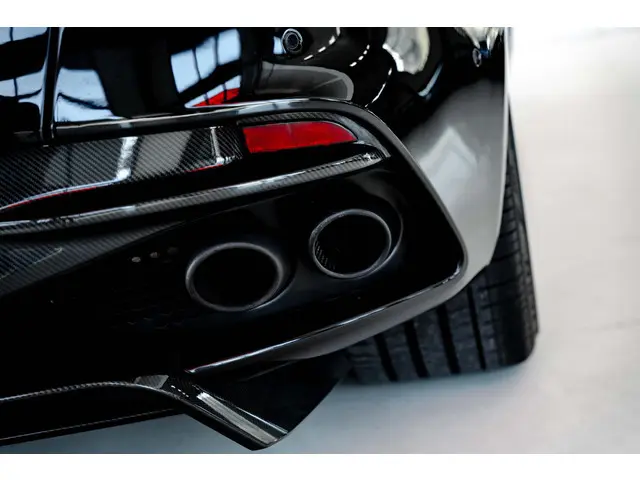 Aston Martin DBS 5.2 V12 Superleggera 2019 Benzine 10