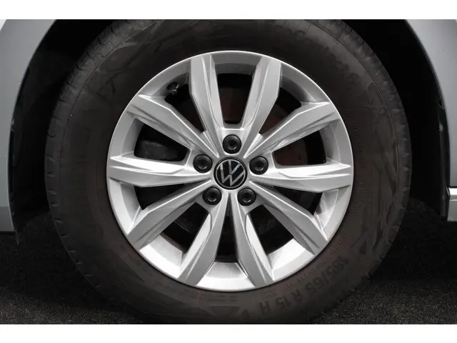 Volkswagen Polo 1.0 TSI 110pk Highline 2021 Benzine 3