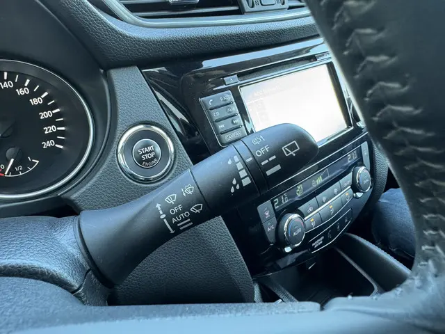 Nissan QASHQAI 1.2 N-Connecta 2018 Benzine 32