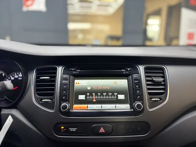 Kia Carens 1.6 GDi ComfortLine 7p 2013 Benzine 25