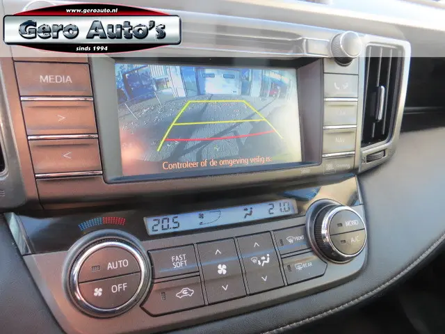 Toyota RAV4 2.0 Executive Business 4WD 2015 Benzine 9