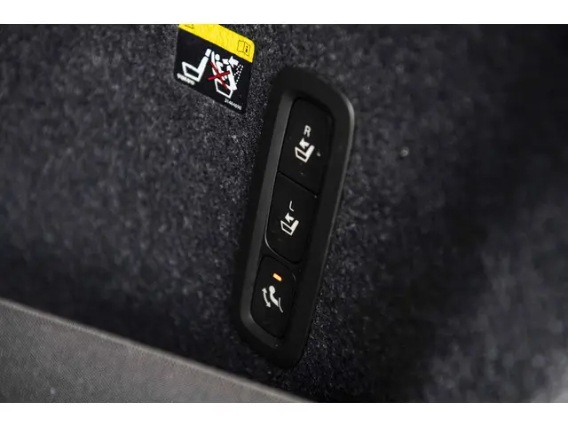 Volvo XC40 2.0 T4 Momentum 2019 Benzine 29