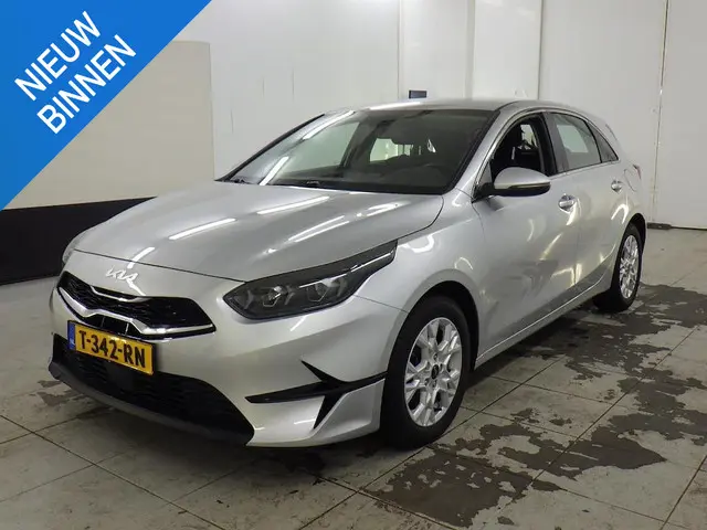 Kia Ceed 1.0 T-GDI DYNAMICLINE 2023 Benzine