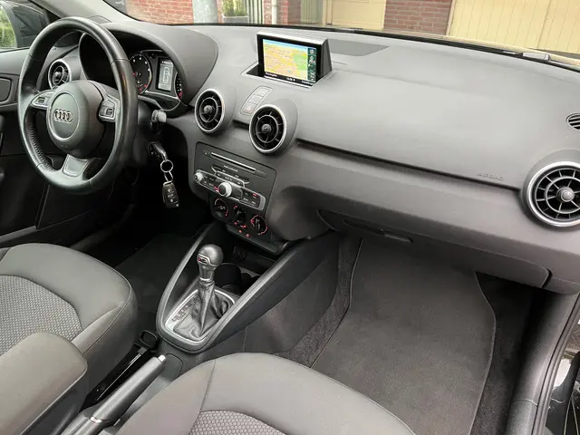 Audi A1 Sportback 1.4 TFSI Adrenalin 2016 Benzine 15