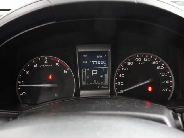 Isuzu D-Max 2.5 Extended Cab Automaat 4*4 2016 Diesel 12