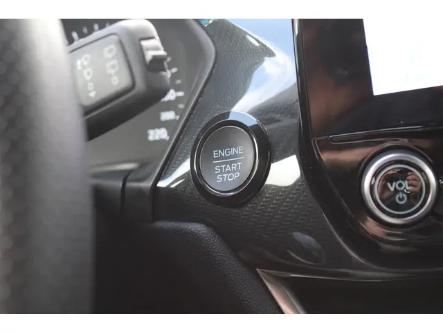 Ford Fiesta 1.0 EcoBoost Hybrid ST-Line X 2022 Benzine 25