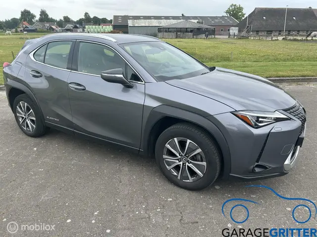 Lexus UX 3