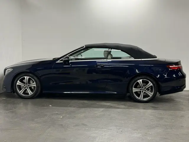 Mercedes-Benz E-Klasse Cabrio 300 AMG LINE 2018 Benzine 11