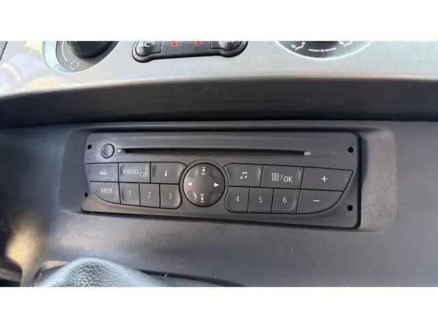 Renault Kangoo Family 1.6-16V Expression 2013 Benzine 21