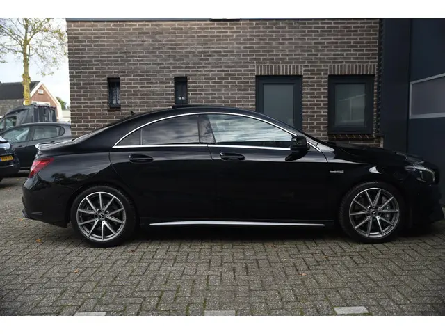 Mercedes-Benz CLA AMG 45 4MATIC 2017 Benzine 12