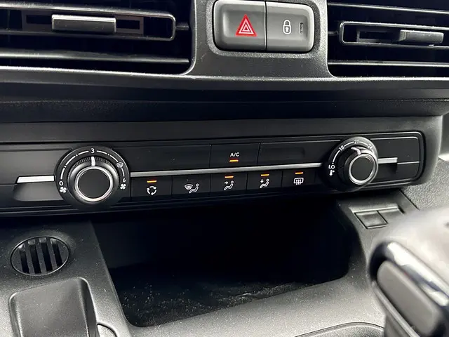 Toyota ProAce CITY 1.2 Turbo Live 2023 Benzine 19