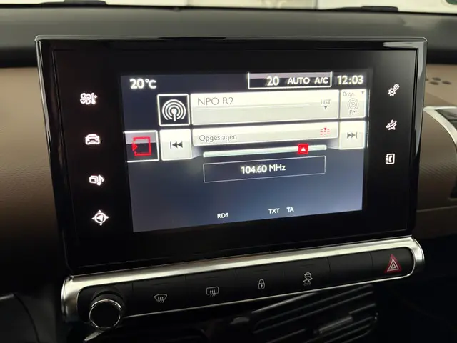 Citroën C4 Cactus 1.2 PureTech Shine 2015 Benzine 11