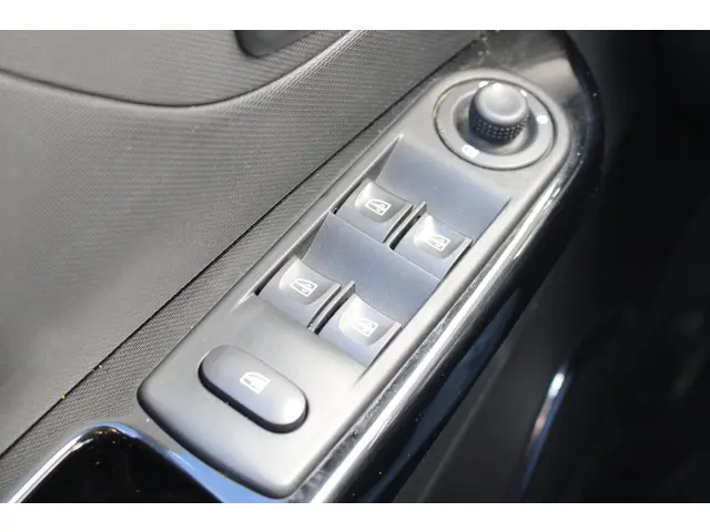 Renault Captur 0.9 TCe Dynamique 2015 Benzine 17