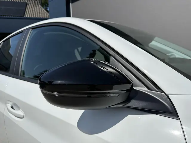 Peugeot 208 1.2 Style 2025 Benzine 12