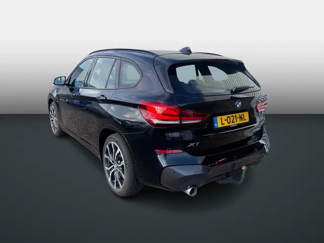 BMW X1 xDrive25e eDrive Edition 2021 Hybride Benzine 4
