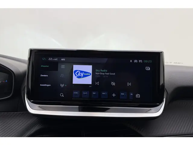 Peugeot 2008 1.2T 130pk Automaat Allure 2024 Benzine 25