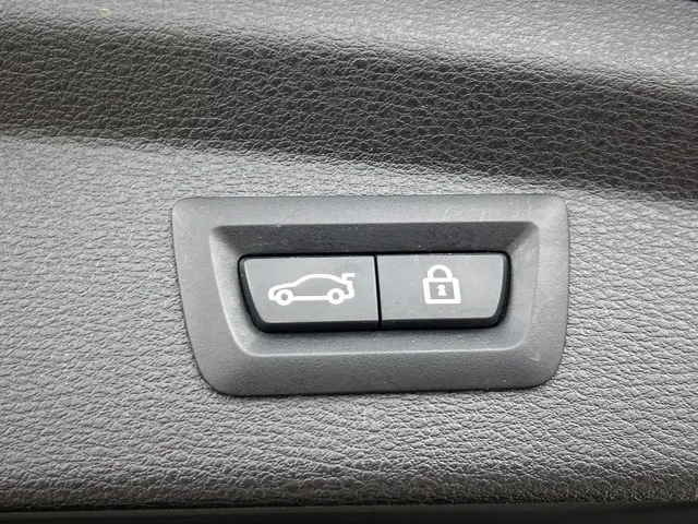 BMW X2 xDrive25e High Executive 2023 Hybride Benzine 27