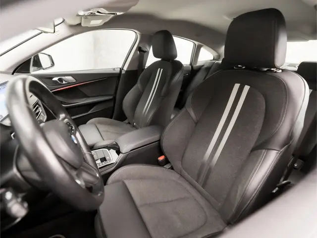 BMW 2 Serie Gran Coupé 218i Sport 2021 Benzine 13