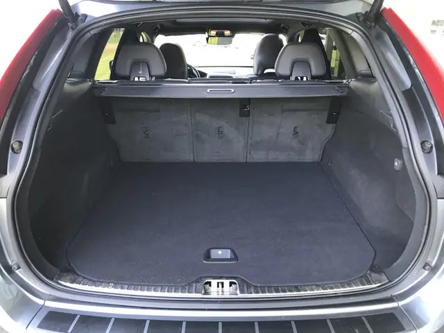 Volvo XC60 2.0 T6 Inscription Automaat 2016 Benzine 24