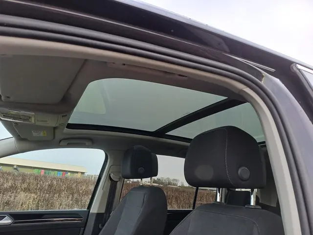 Volkswagen Touran 1.4 TSI Highline 2017 Benzine 31