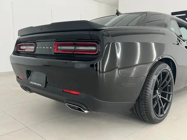 Dodge Challenger V8 Hemi R/T Shaker 2024 Benzine 25