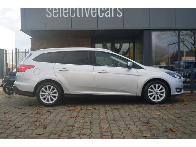 Ford Focus Wagon 1.0 EcoBoost Titanium 2016 Benzine 9