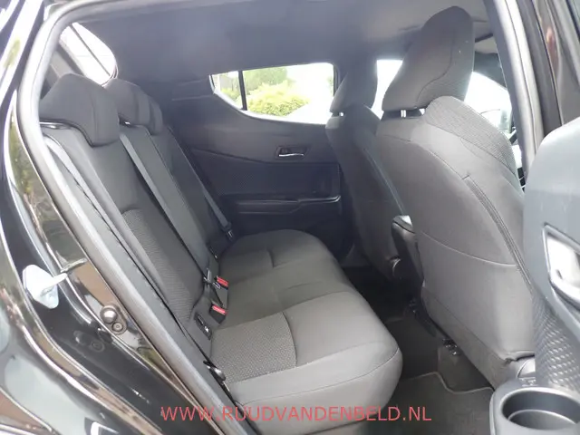Toyota C-HR 1.8 Hybrid 2018 Hybride Benzine 19