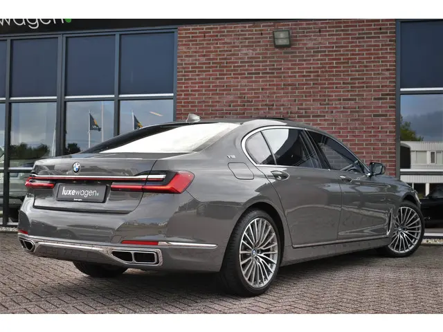 BMW 7 Serie M760Li xDrive 2019 Benzine 52