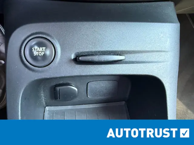 Renault Captur 0.9 TCe Dynamique 2014 Benzine 25
