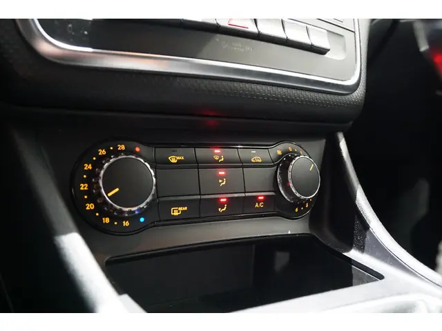 Mercedes-Benz A-Klasse 200 CDI Ambition 2013 Diesel 24