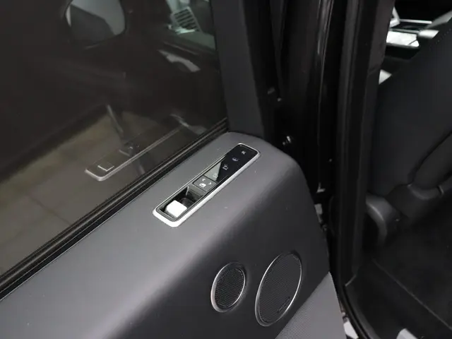 Land Rover Range Rover P400 Autobiography 2021 Benzine 24