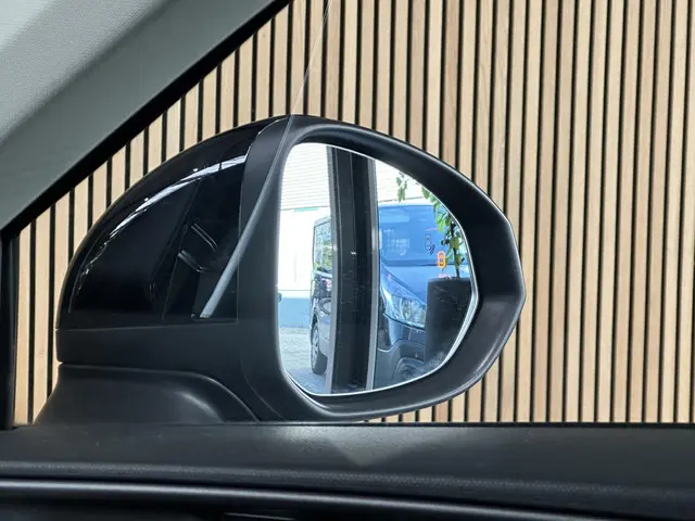 Lynk & Co 01 1.5 2024 Hybride Benzine 28