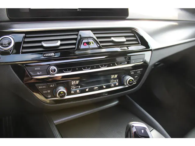 BMW 5 Serie Touring 540i xDrive Touring 2022 Benzine 26