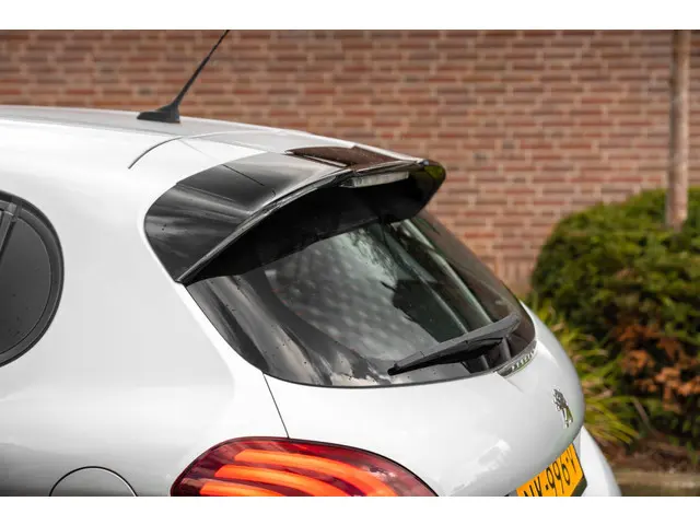 Peugeot 208 1.2 PureTech Active Trekhaak 2017 Benzine 16