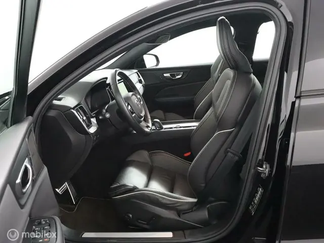 Volvo S60 2.0 B4 R-Design|Blis| panodak|adapt 2021 Benzine 48