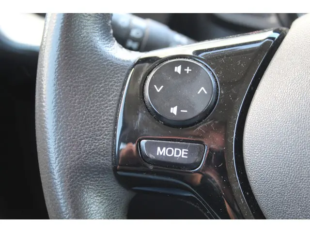 Toyota Aygo 1.0 VVT-i x-clusiv//Camera//ECC!! 2014 Benzine 9