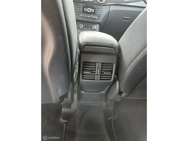 Mercedes-Benz B-Klasse 200 Prestige 2013 Benzine 12
