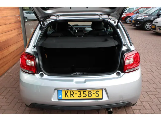 DS DS 3 1.2 PureTech Business 2016 Benzine 11