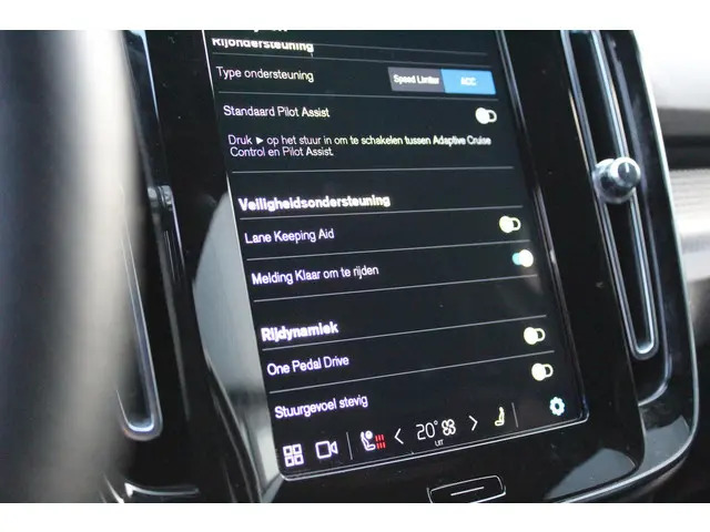 Volvo XC40 Recharge P8 AWD R-Design 2020 Elektrisch 36