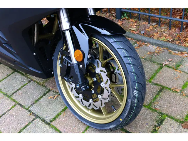 Yamaha YZF R125 TRMOTOR 125 GP-ONE [A1 A2] 2025 Benzine 14