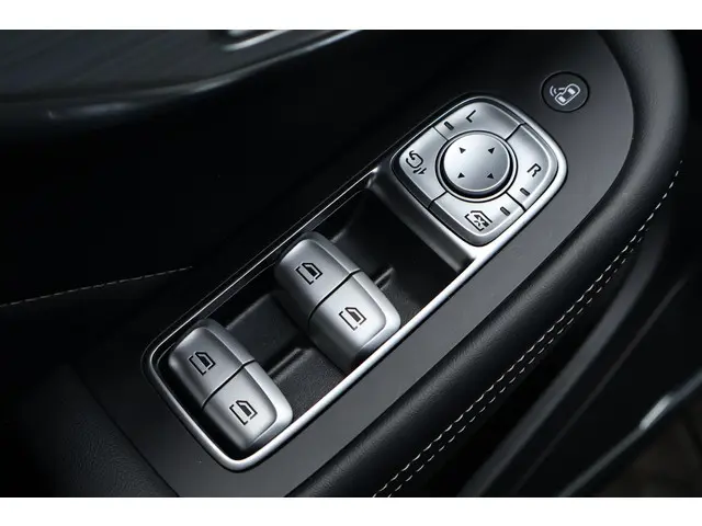 MG Marvel R Luxury 70 kWh 2022 Elektrisch 31