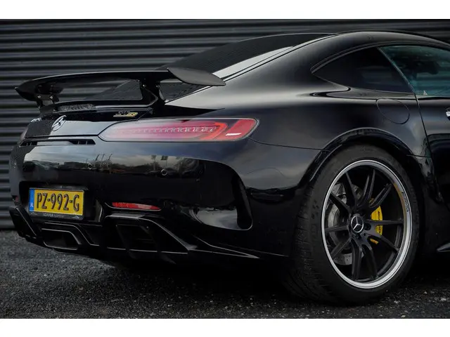 Mercedes-Benz AMG GT 4.0 R 2017 Benzine 35