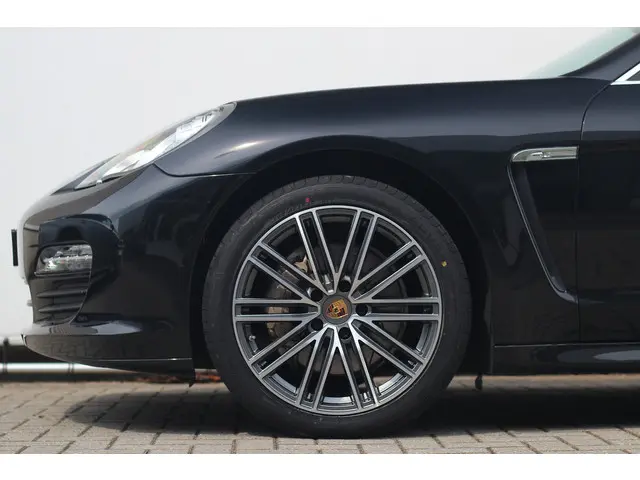 Porsche Panamera 4.8 S 2012 Benzine 49
