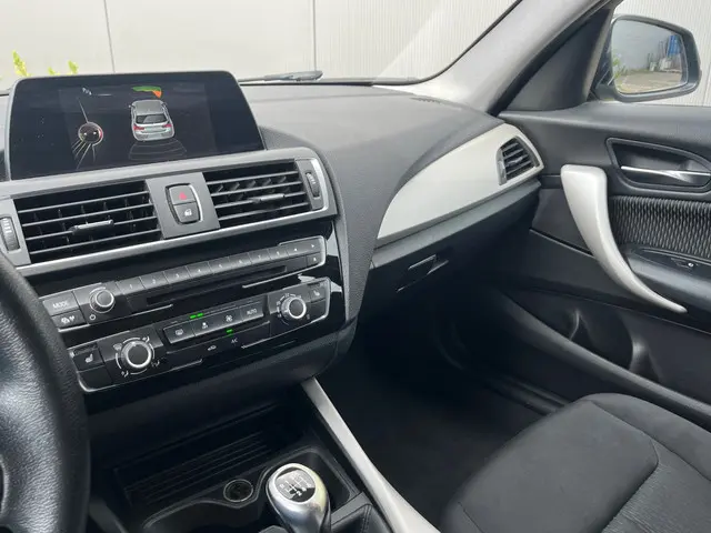 BMW 1 Serie 118i Centennial Executive 2016 Benzine 11