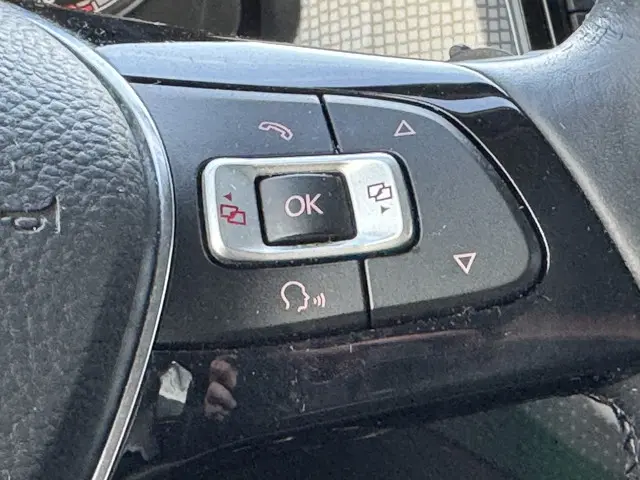 Volkswagen up! 1.0 MPI 60 pk BMT high up! 2019 Benzine 13