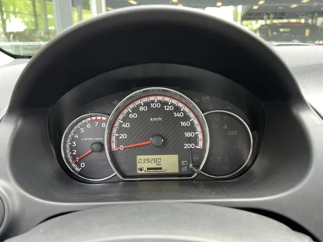Mitsubishi Space Star 1.2 Connect+ 2024 Benzine 4