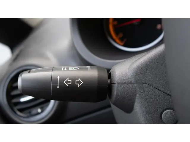 Opel Corsa 1.2-16V Berlin 2013 Benzine 20